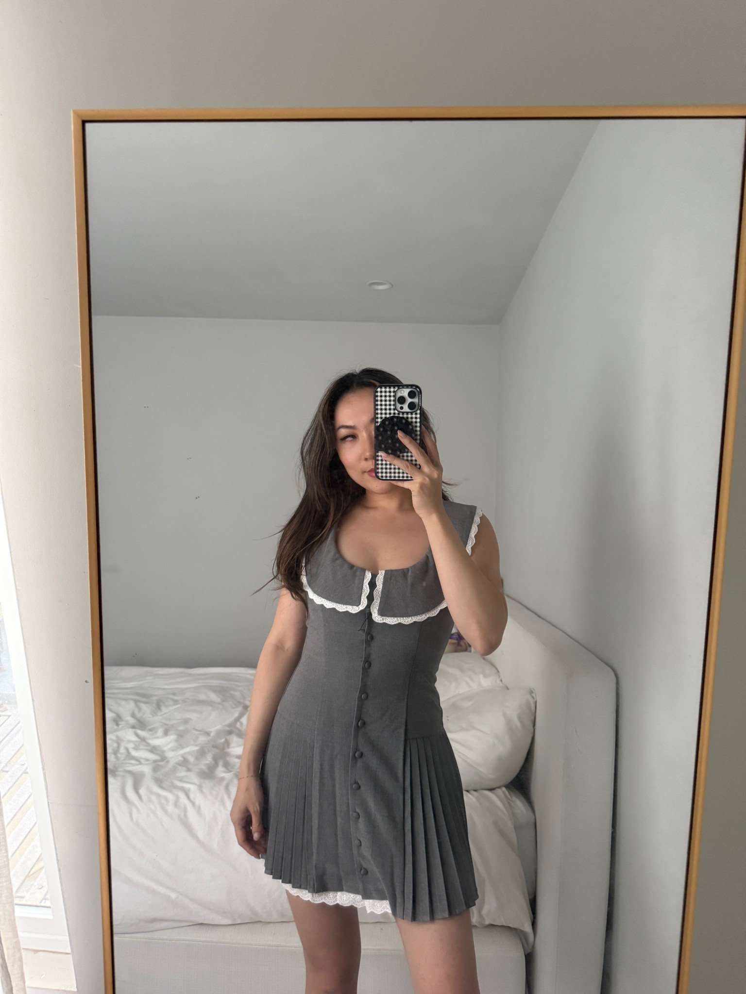 very flattering on! wearing size small