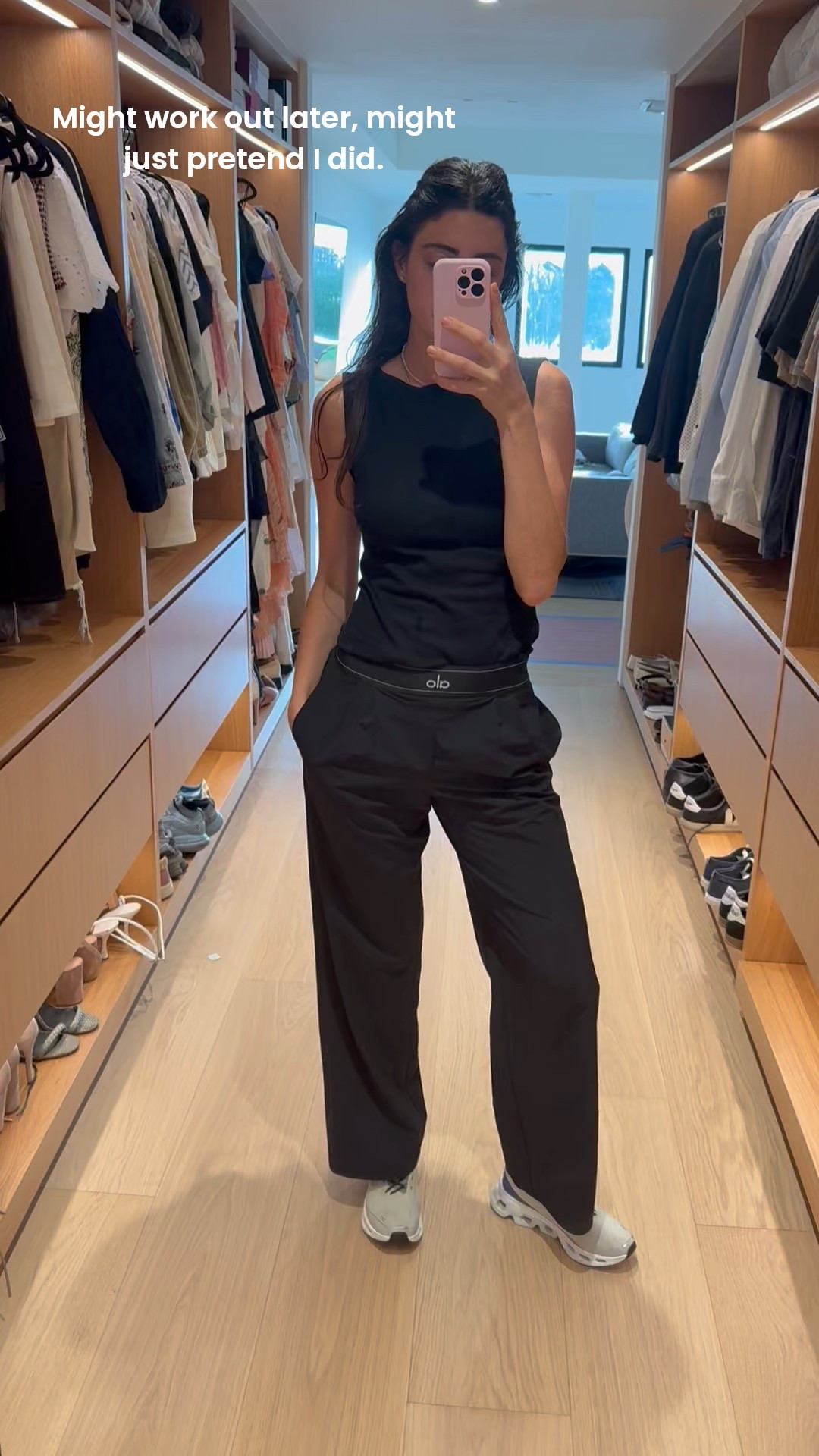 Athleisure Carpool Mom Look 

#LTKFamily #LTKActive #LTKStyleTip