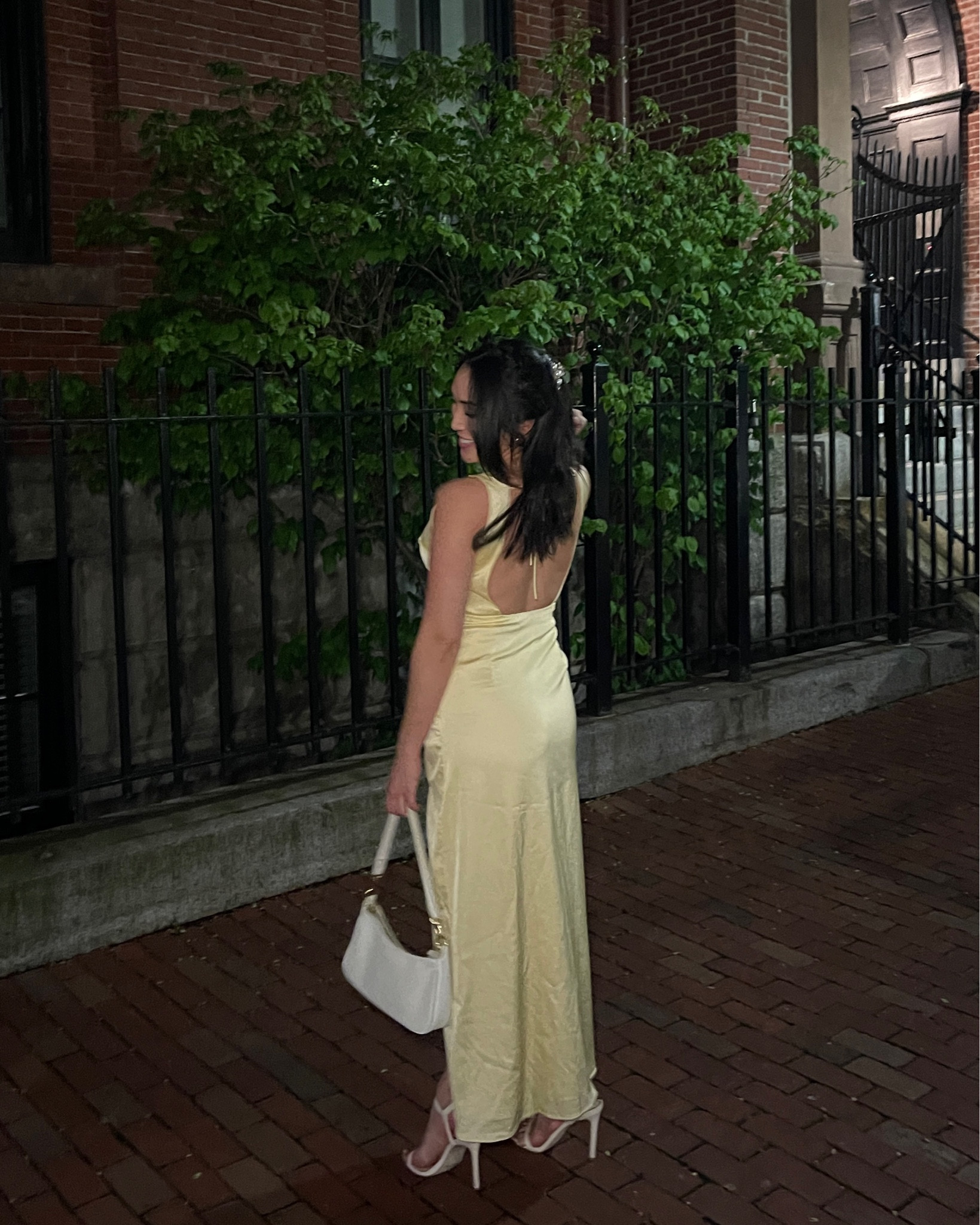 a moment for this “how to lose a guy in 10 days dress” 💛

#LTKWedding