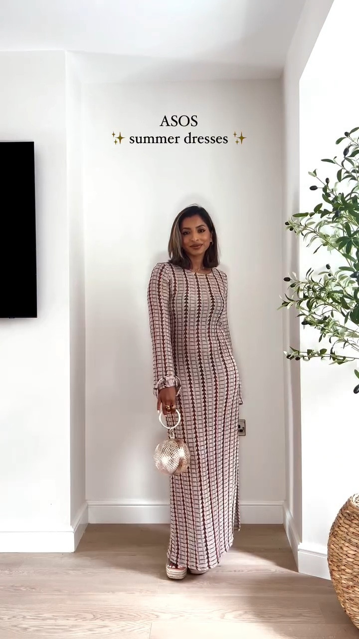 Which @asos dress is your favourite? 🌸✨



#petitefashion #petitestyle #asosdress #summerdresses