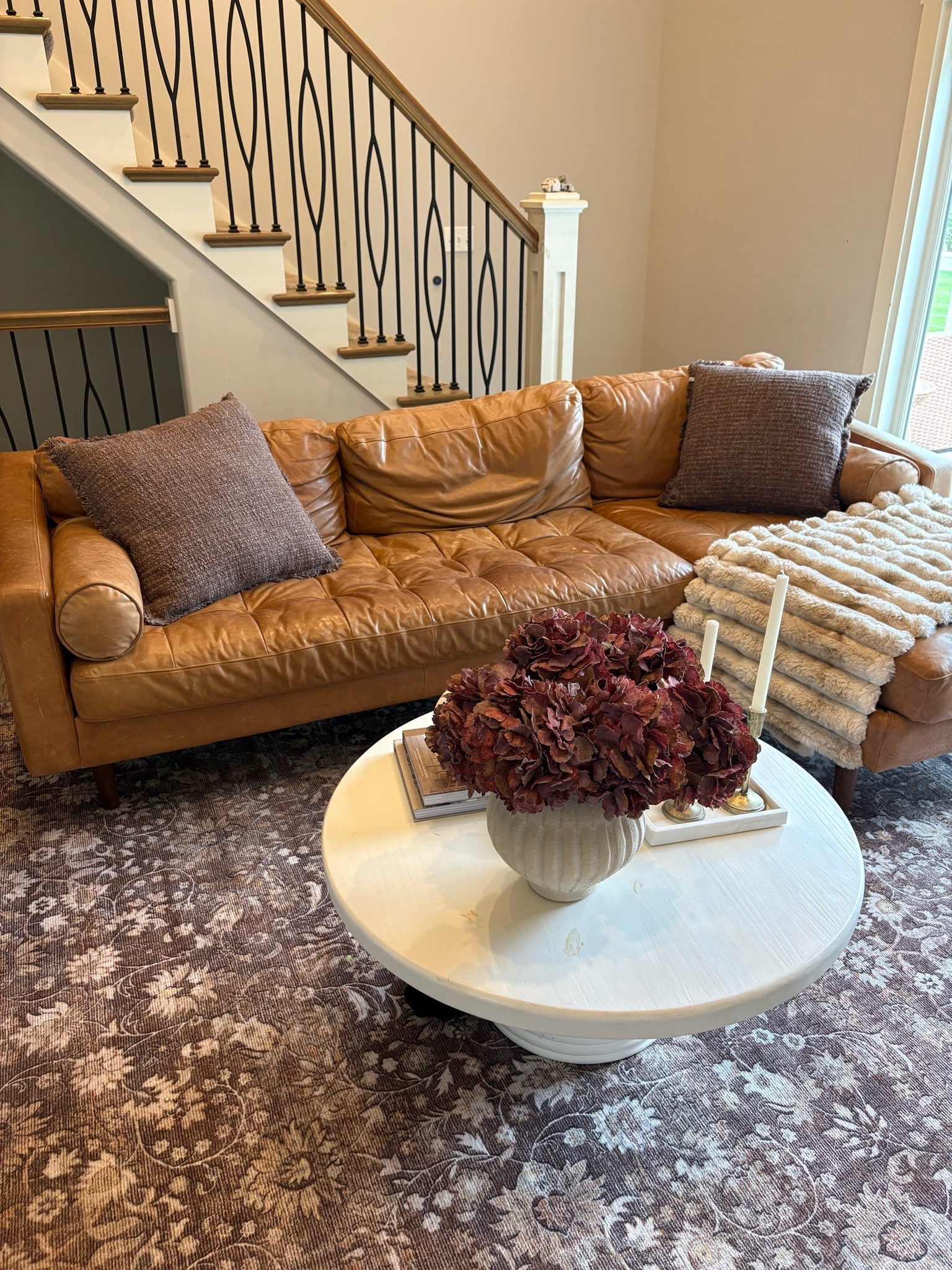 Living Room Affordable Finds
I am obsessed with this rug and it’s so good and affordable, I also just got this blanket and these pillows that are also chefs kiss! The pillow have great texture and color and the blanket looks so high end but it $25!!!!
#walmart #amazon #walmarthome #amazonhome #livingroom #rug #accentpillows #throwblanket #affordablehomefinds #fallhome #homedecor #homefinds

#LTKSeasonal #LTKHome #LTKOver40