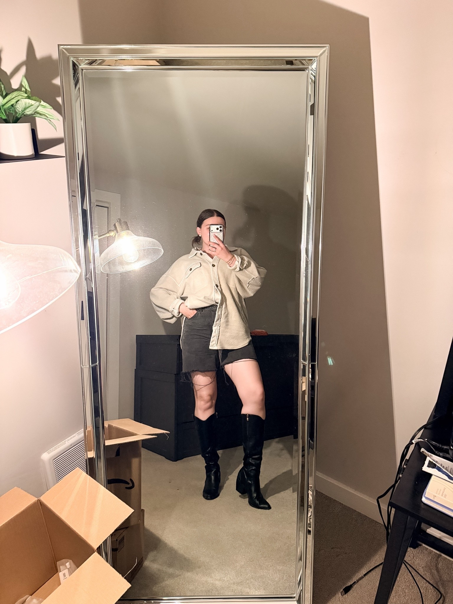 Went to a last minute live music event in Coeur D’Alene and had to wear something fun and country! These cowboy boots are the best shoes ever and have lasted about 5 years now!

I’m wearing a M top, size 32 shorts and size 9 boots

#LTKootd #LTKMidsize #LTKstorytime