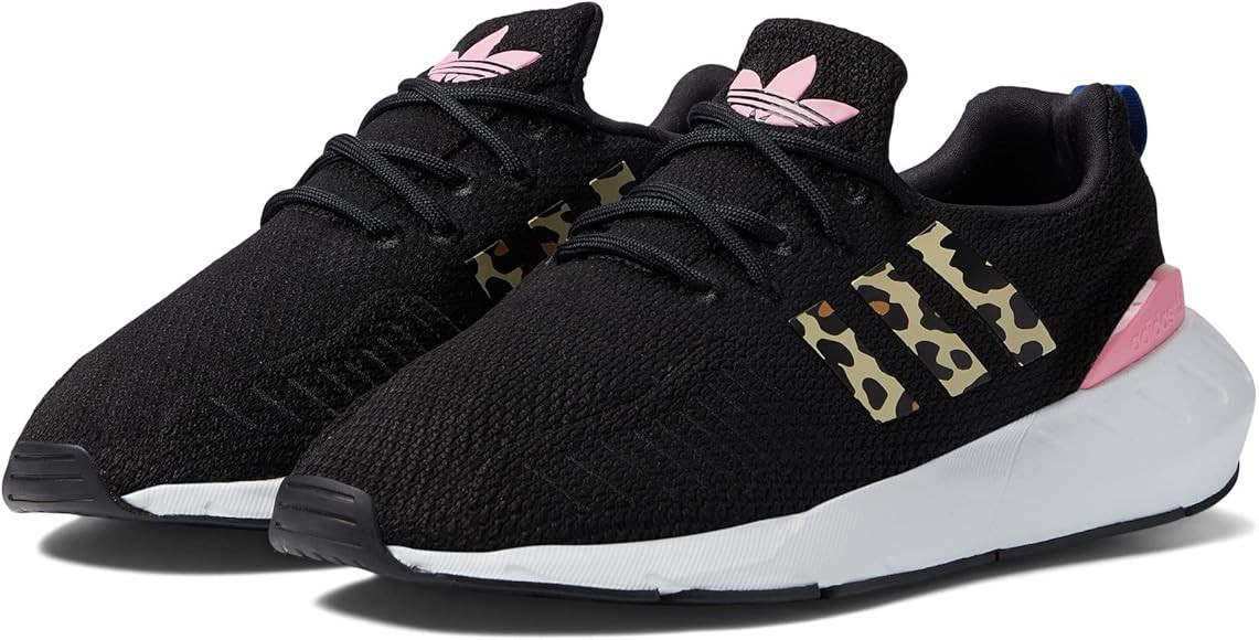 adidas Originals Unisex-Child Swift Run 22 Sneaker | Amazon (US)