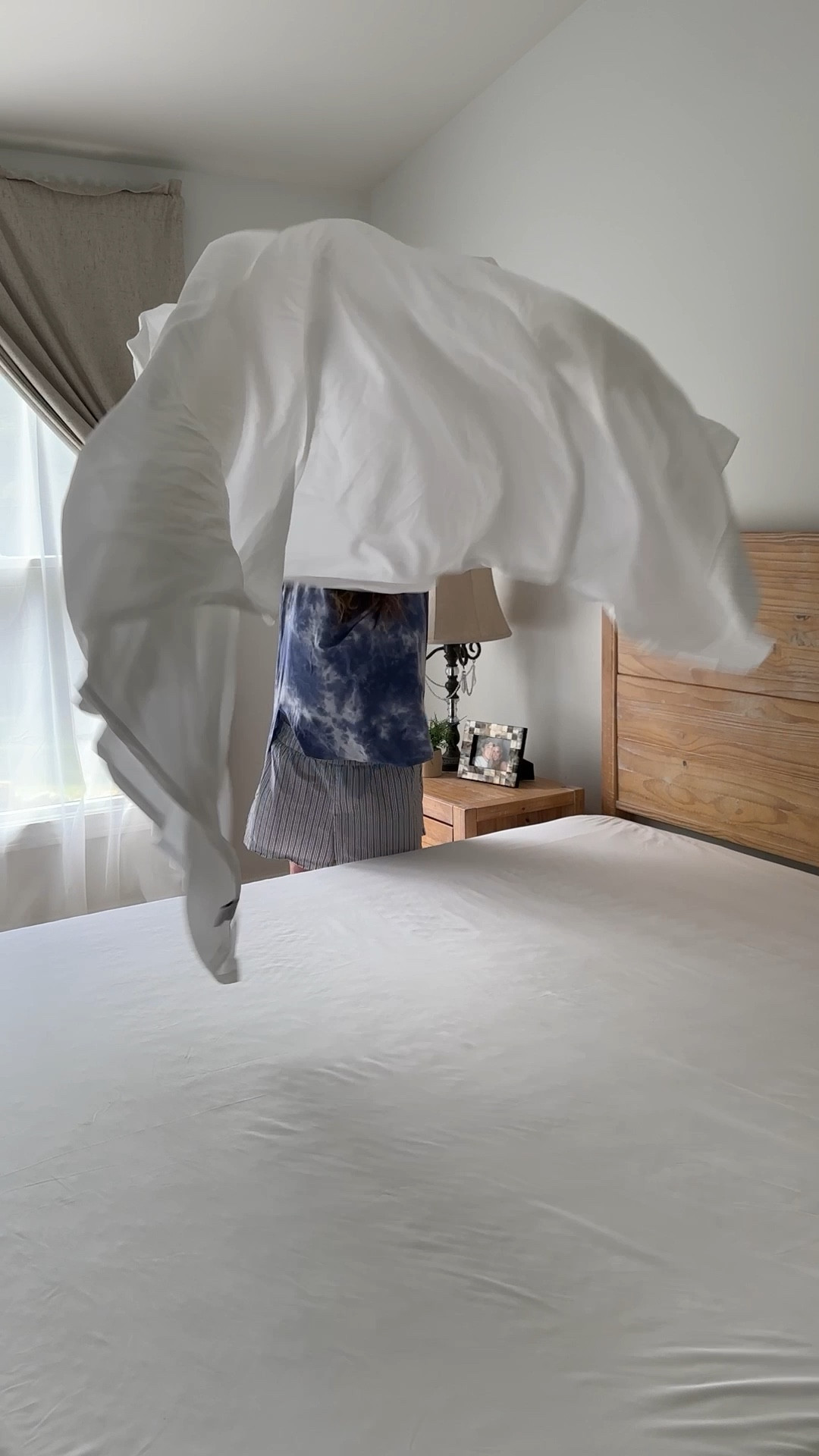 Create your summer slumber sanctuary with these tips! ☁️ 
🌿 Cooling bamboo sheets from Cariloha
🤍 A spatula tuck for hotel-style perfection
💨 A steamer for a smooth finish (ELITE guest room vibes)
Because every bedroom deserves to feel cool and look beautiful all summer long. 🌊 

Shop my summer bedding faves on my LTK & use my code “ebdetails30” to save on the most amazing sheets from Cariloha 🍍

#LTKSummerEdit #LTKHome #LTKSeasonal