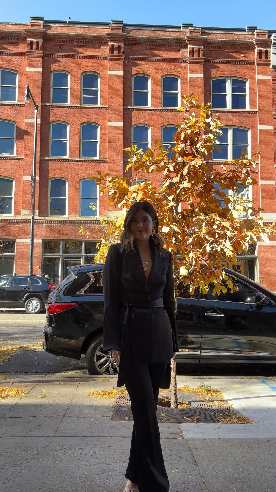 Take 40% off this looks that’s perfection to ring in the new year! 
Blazer size 0
Pants size 0R

#LTKSaleAlert #LTKFindsUnder100 #LTKHoliday