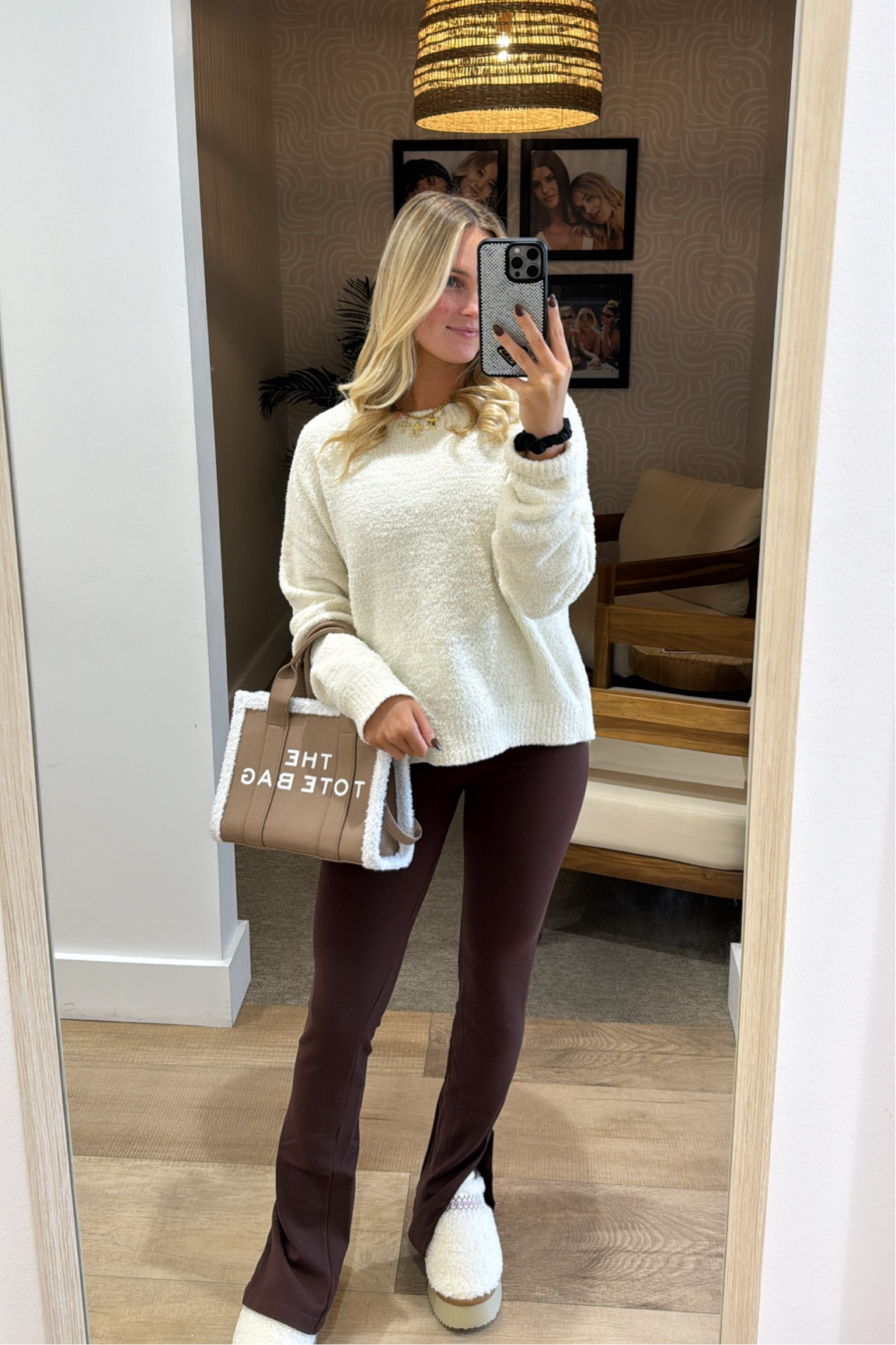 Some cute Amazon purses! Love this Marc Jacob’s dupe for fall. So glad you are here🤍✨ Xo!!

#LTKFindsUnder100 #LTKItBag #LTKGiftGuide