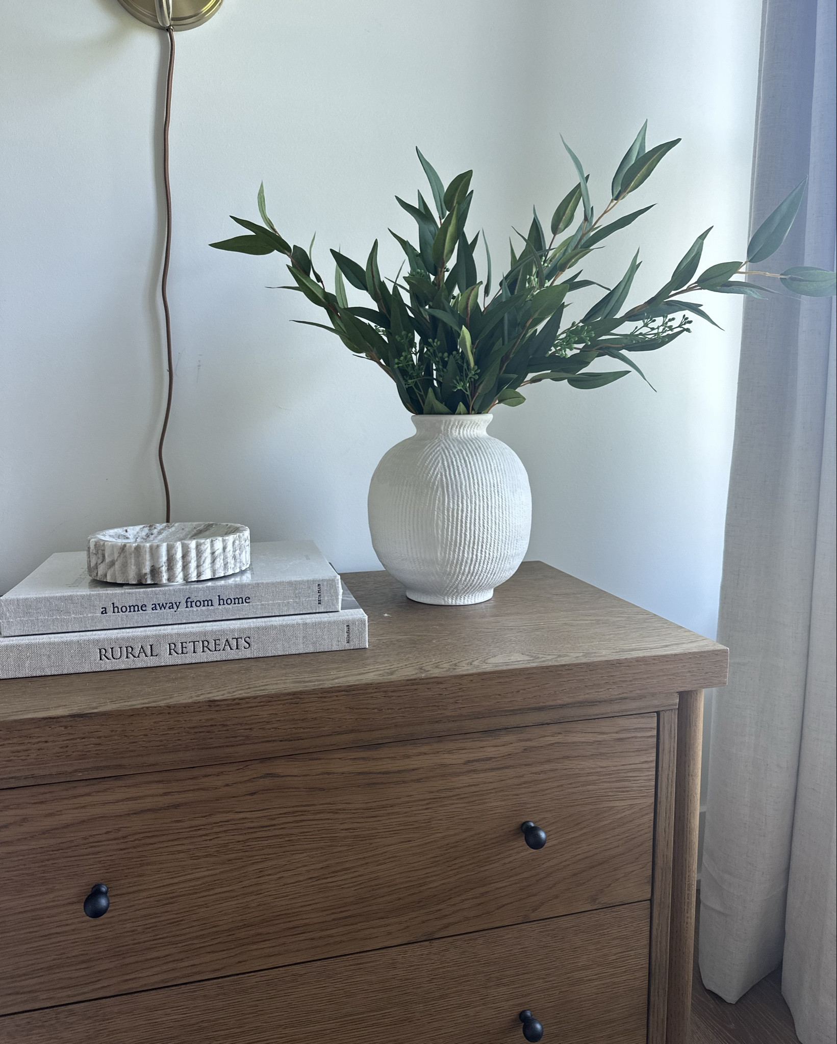 Nightstand styling made easy!


#LTKSaleAlert #LTKStyleTip #LTKHome