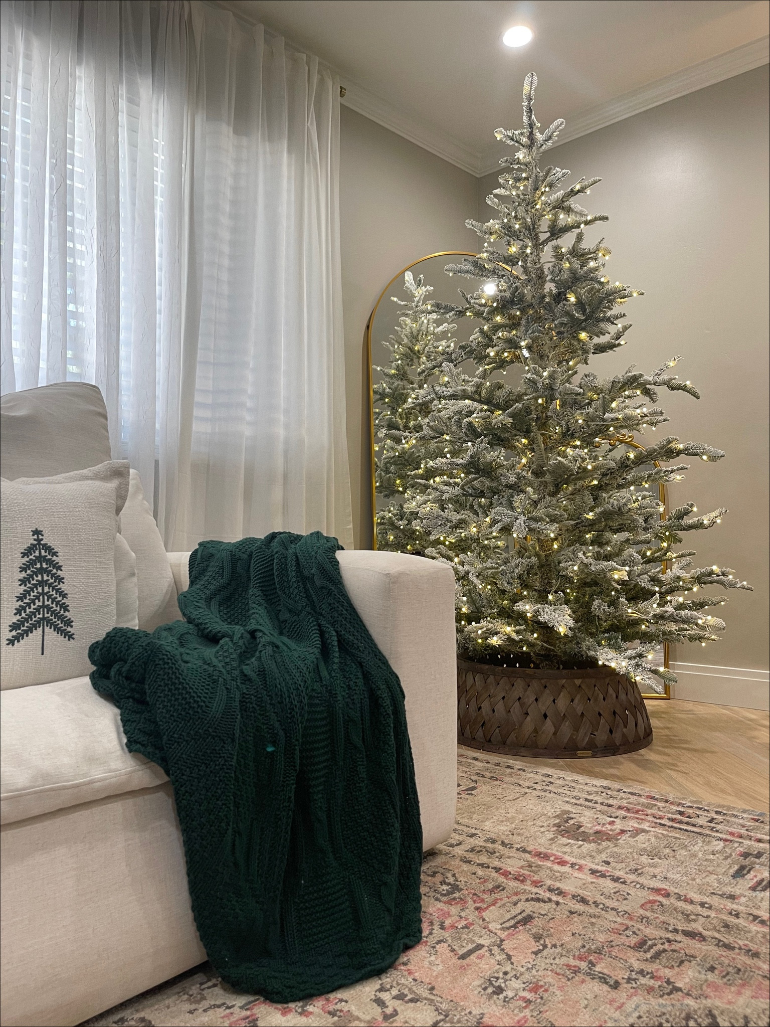 It’s beginning to look like Christmas 🎄 

#LTKHoliday #LTKfamily #LTKSeasonal