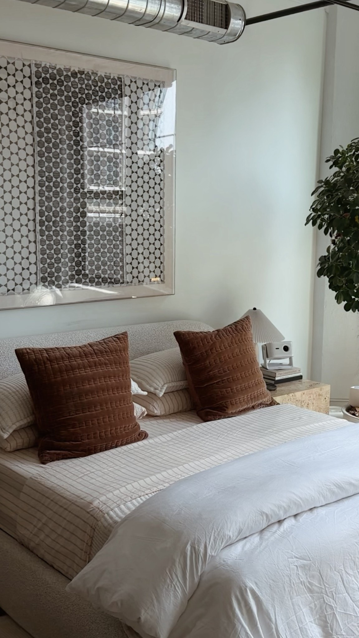 Loving a layered bed at the moment with lots of texture!