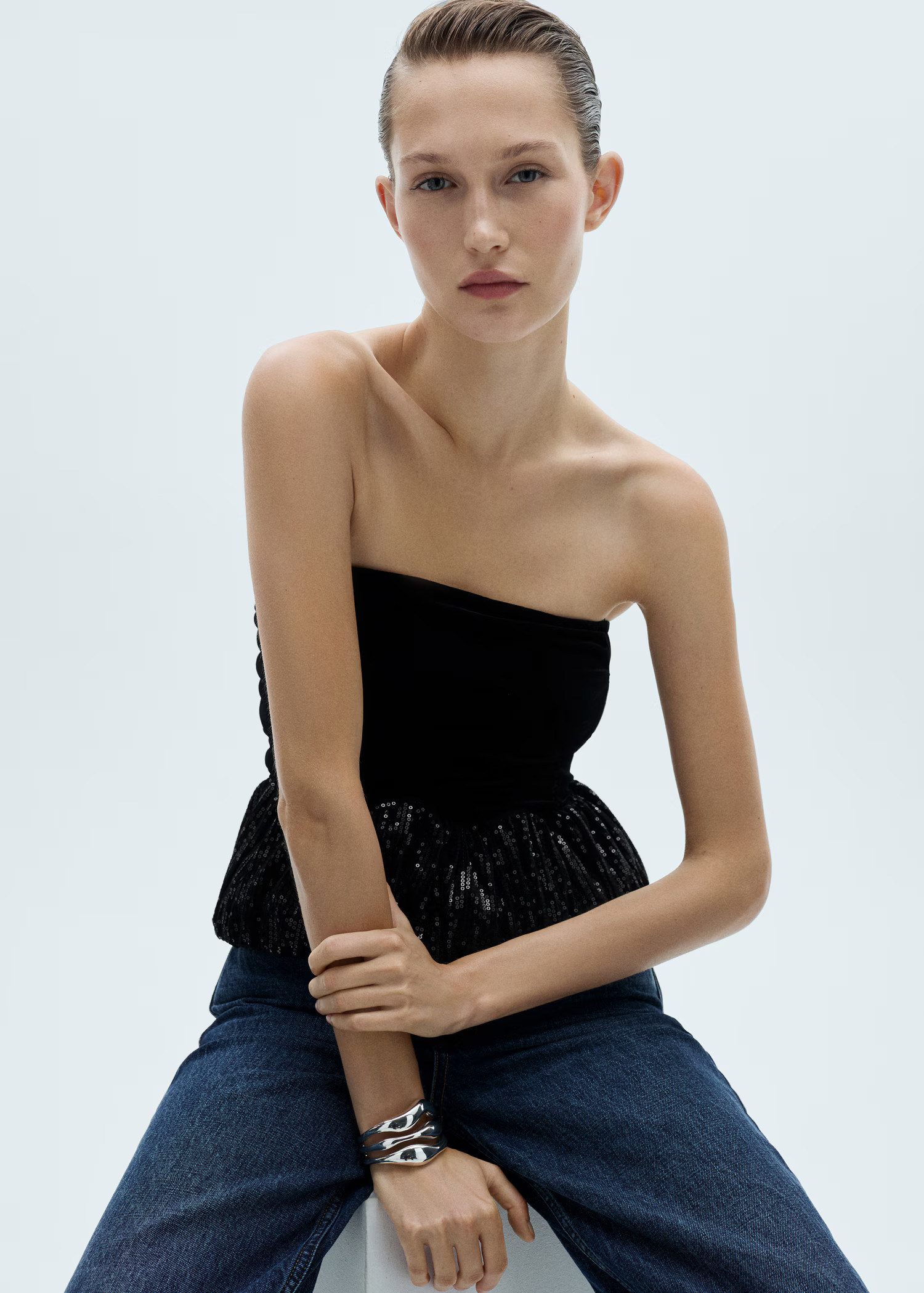 Velvet top with sequin detail - Women | MANGO USA | Mango (US/MX/AU)