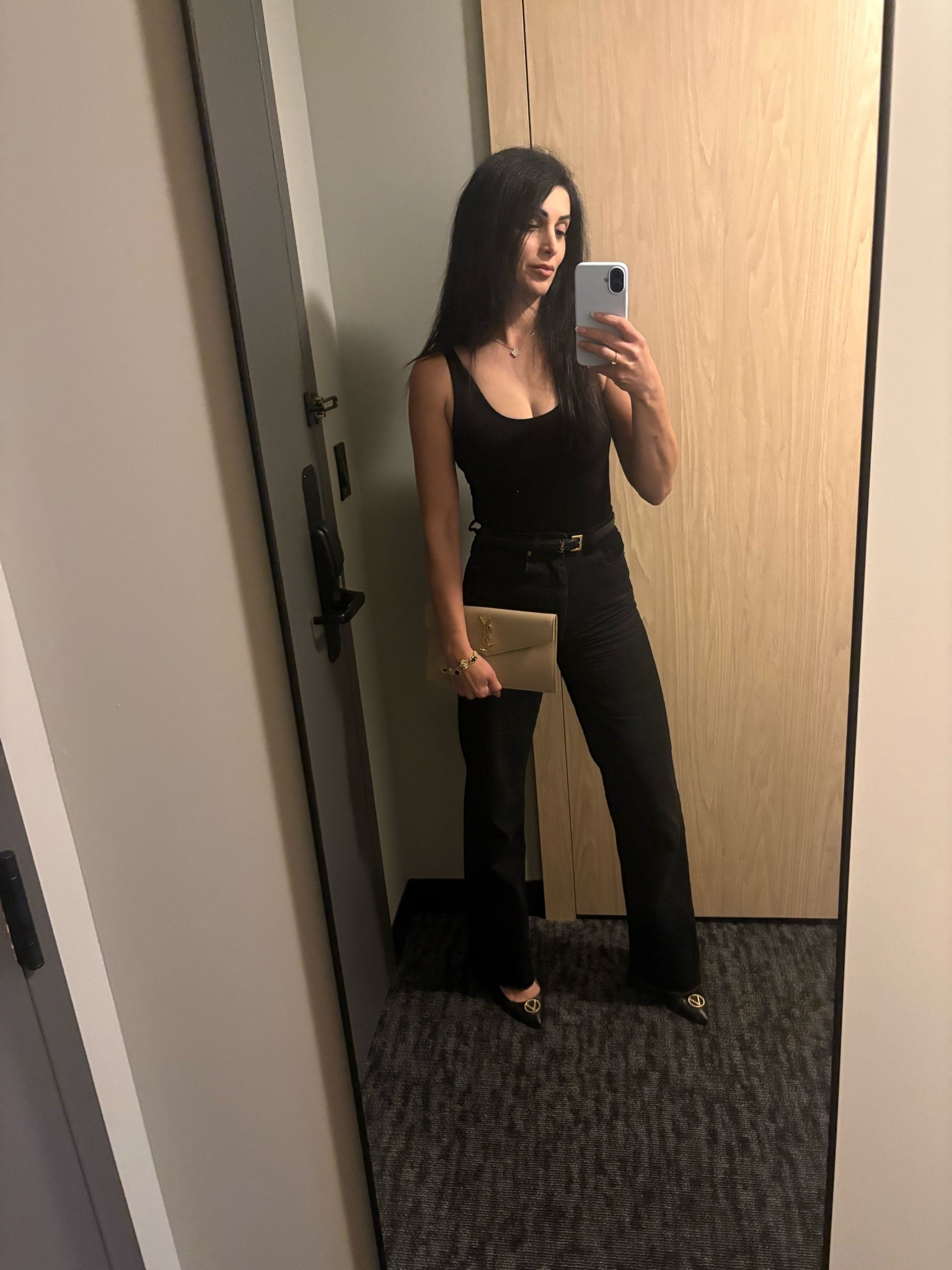 My favorite timeless pieces all in one look 🖤

#LTKStyle #LTKFashion #LTKFinds #OOTD #EverydayStyle

#LTKstyletip #LTKdatenight #LTKjeans