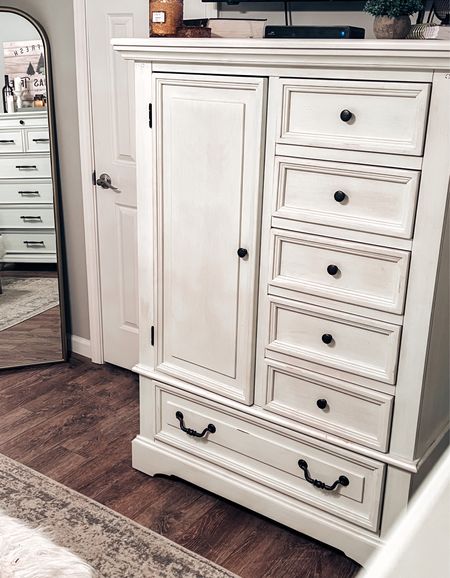 One of my most used furniture pieces is this gentleman’s chest from @wayfair. Black Friday sale, extra large floor mirror 

Gifts for her, gift guide, gifts for him, gifts for the home, Wayfair sale, Black Friday, mirror, furniture, chest, Christmas, holiday

#LTKGiftGuide #LTKsalealert #LTKhome