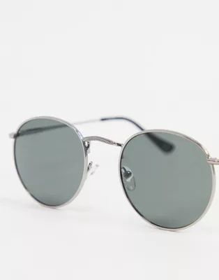 ASOS DESIGN metal round sunglasses with smoke lens in gunmetal | ASOS (Global)