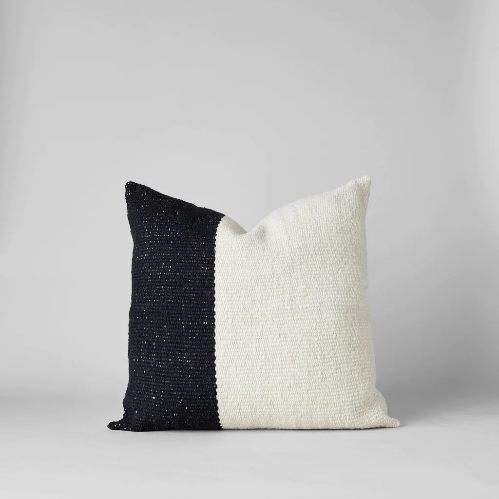 Pila Handwoven Wool Pillow | Bloomist