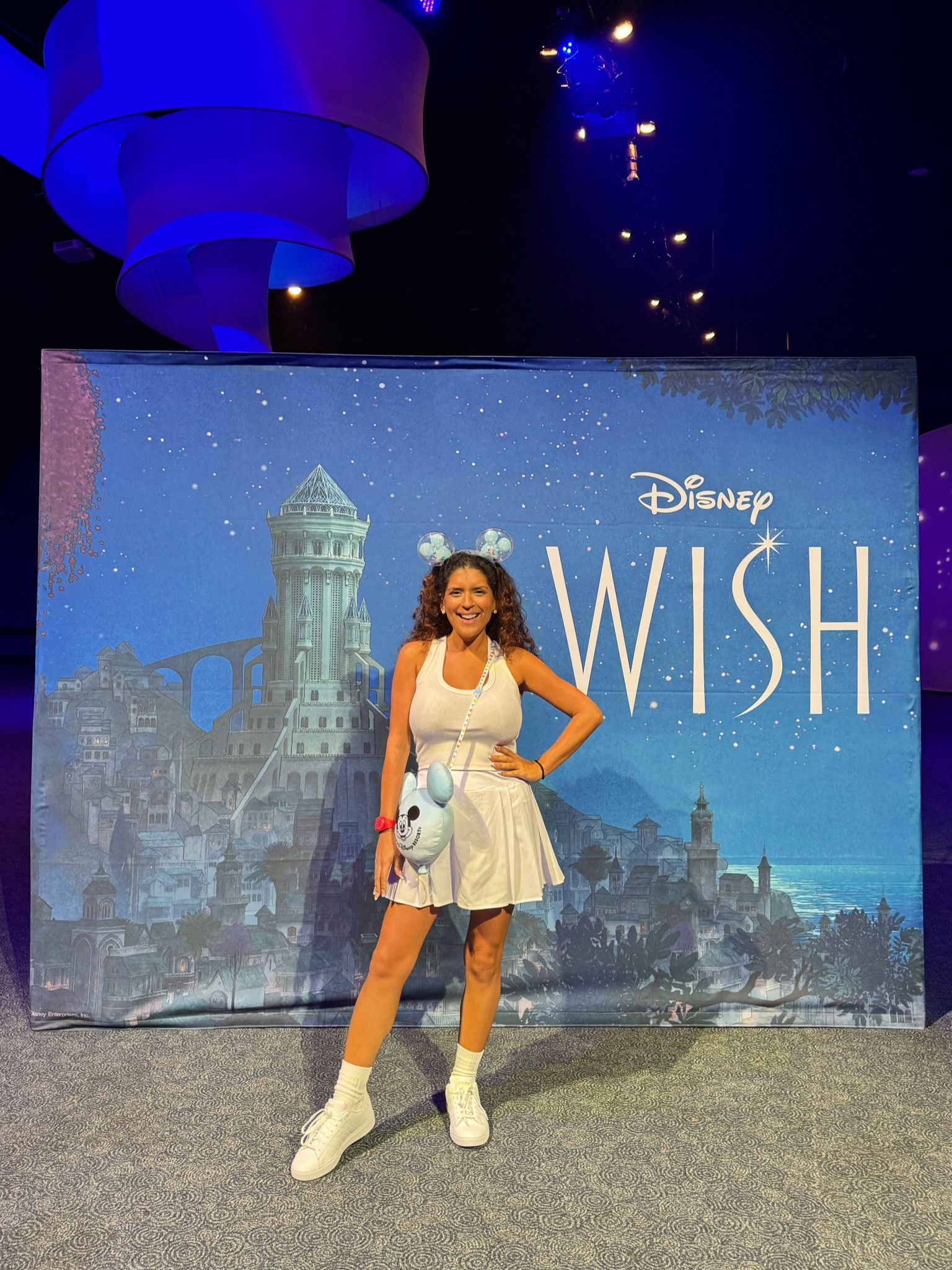 Love an all white look from Amazon! Perfect for Disney🥰✨ #disney 

#LTKtravel #LTKfindsunder50 #LTKstyletip