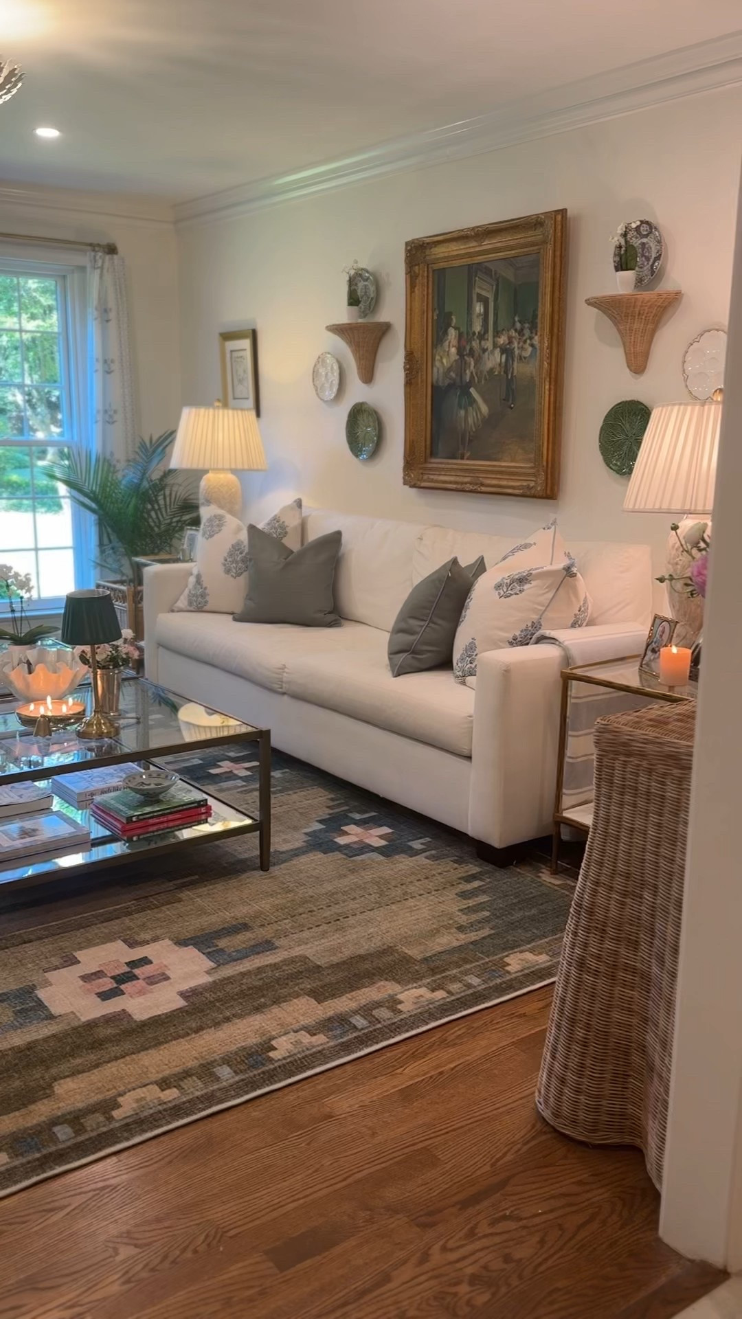 Shop my living room

Coastal Grandmillennial 

#LTKHome