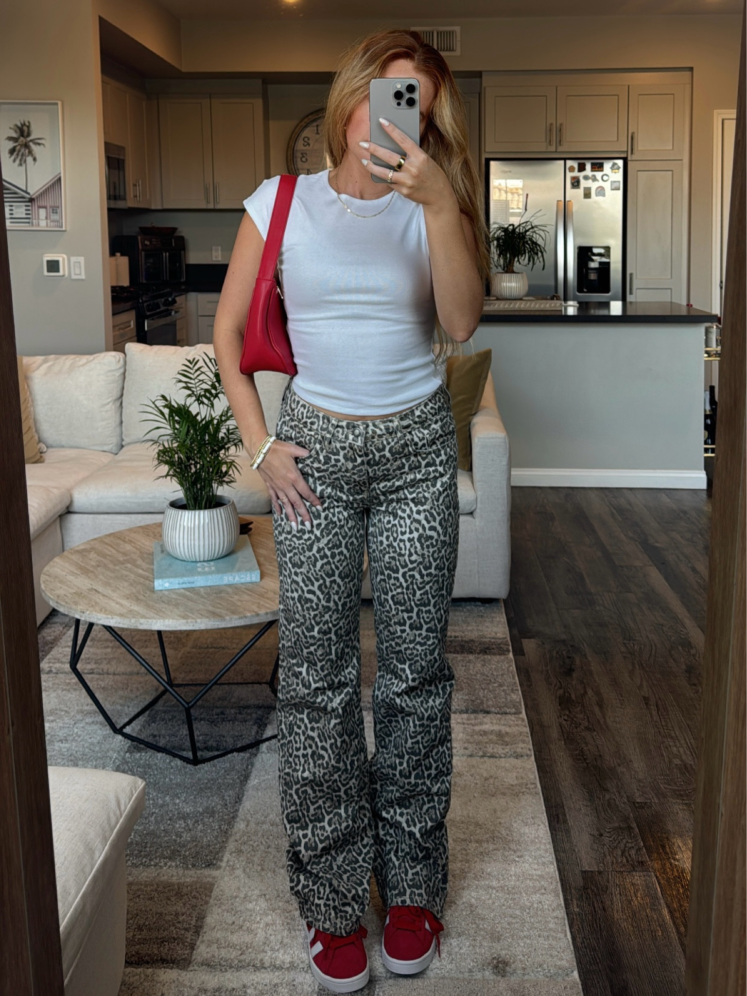 Cute & comfy leopard denim pants outfit! 🐆

#LTKFindsUnder100 #LTKStyleTip