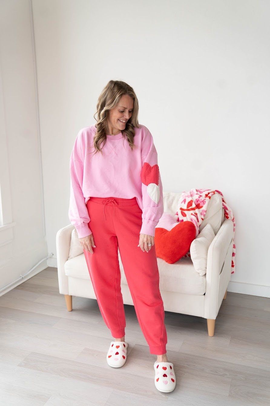 The cutest Valentine’s Day outfits!

Target fashion  winter fashion  matching set  casual outfit  sweatpants  winter outfit  Galentine’s Day outfit  trendy fashion  mom outfit

#LTKootd #LTKgrwm #LTKmomlife