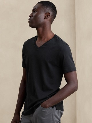 Luxury-Touch V-Neck T-Shirt | Banana Republic (US)