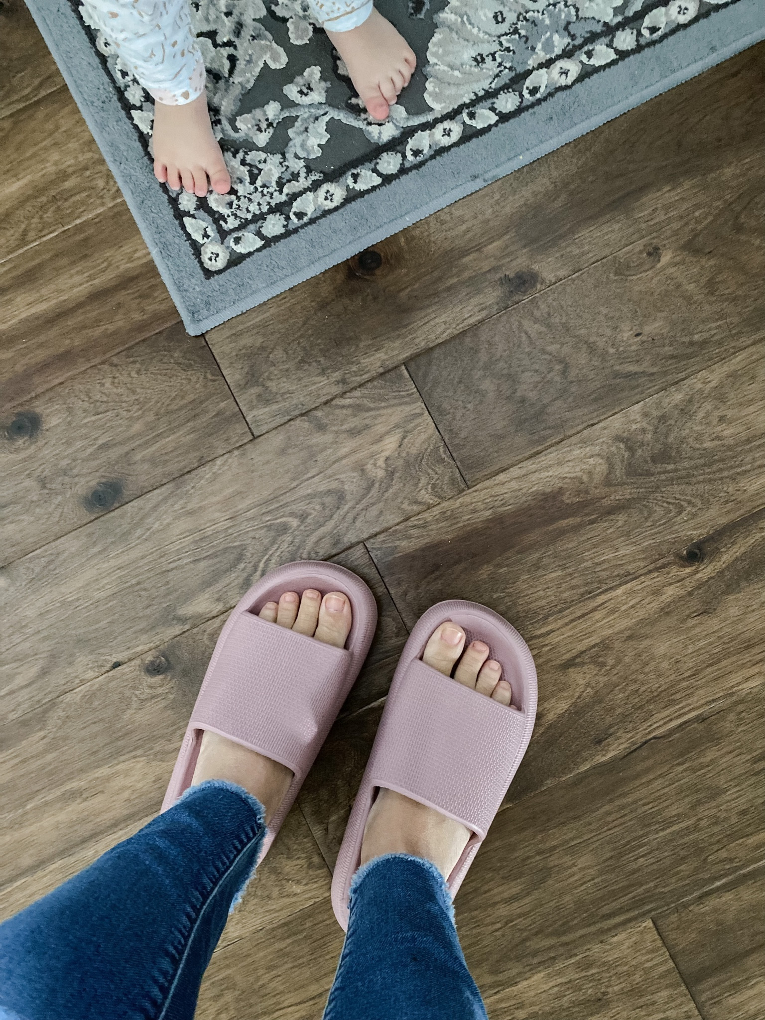 Women’s cloud slide slippers that double as shower shoes. Snagged them from Amazon to put in my hospital bag! I chose the color blush and ordered size 9-10 to account for the inevitable post-birth swelling (I’m usually a size 8.5) #36weekspregnant

#LTKFind #LTKbaby #LTKbump