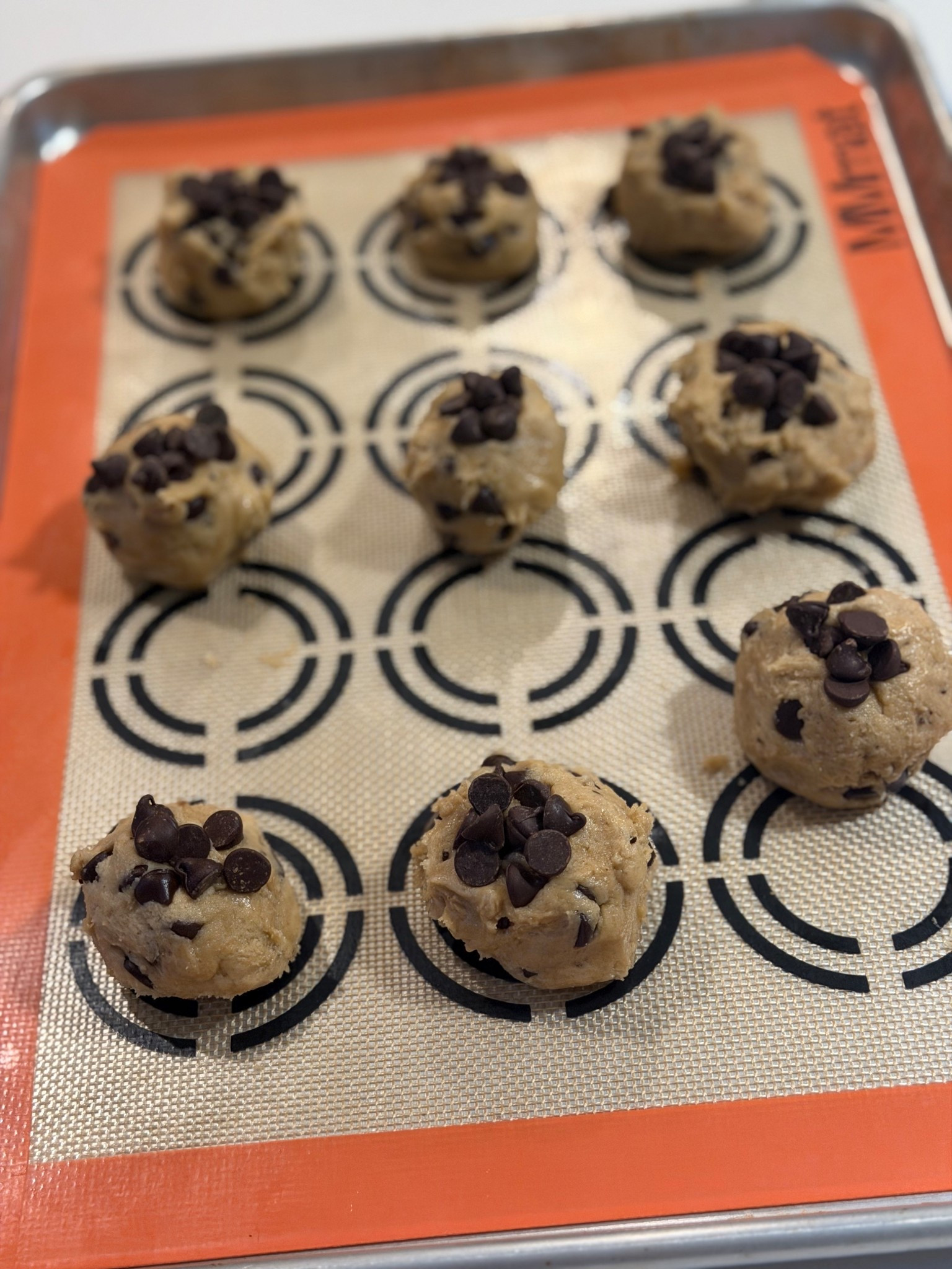 Homemade chocolate chip cookies are even easier to bake with these silicon baking mats from Amazon. 

#LTKfoodie #LTKHome #LTKmomlife