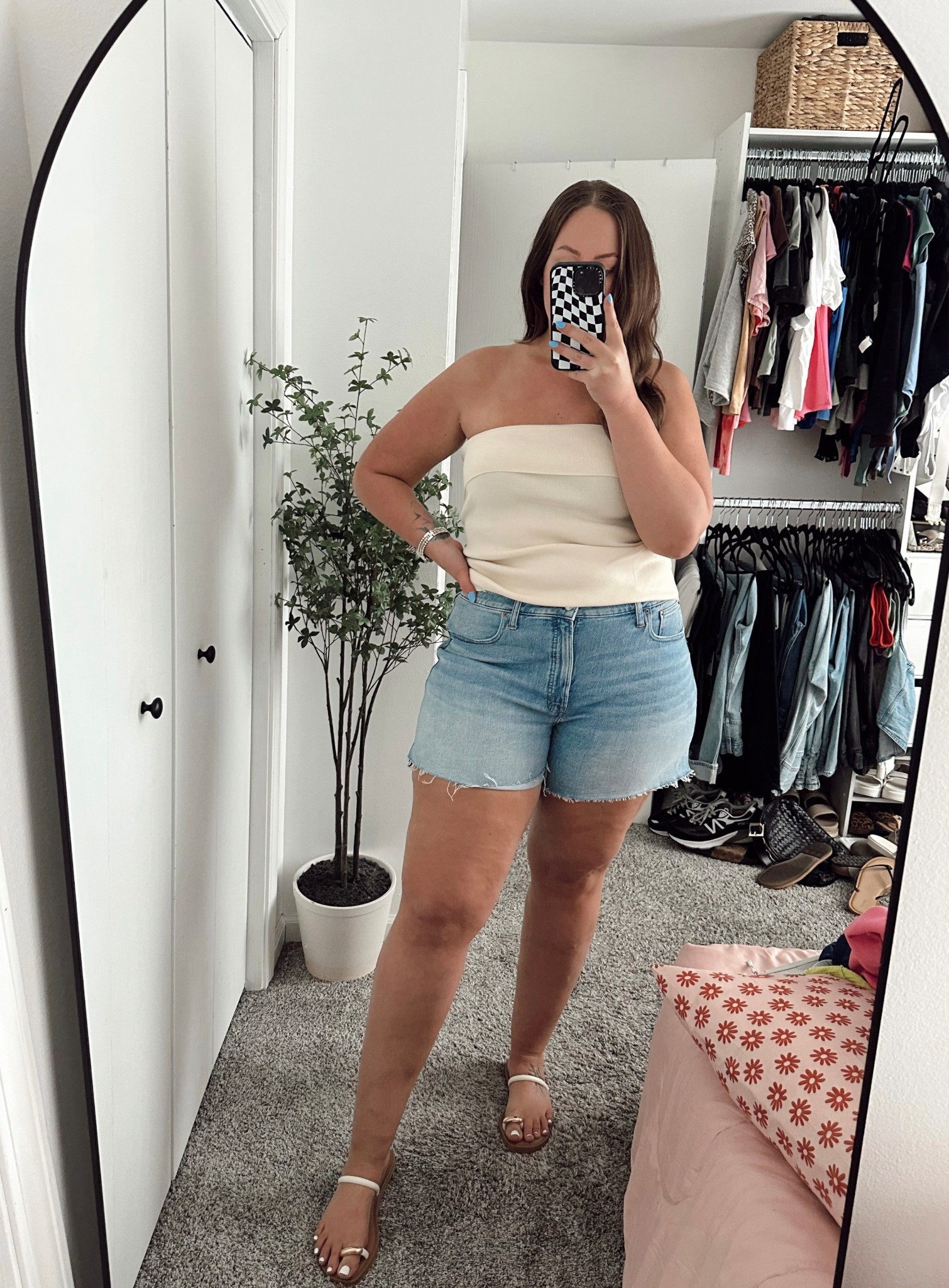 Amazon tube top - wearing xl! Madewell shorts wearing my tts 33 (16)
Target sandals wearing my tts 10

Casual Summer Outfit , Sandals 