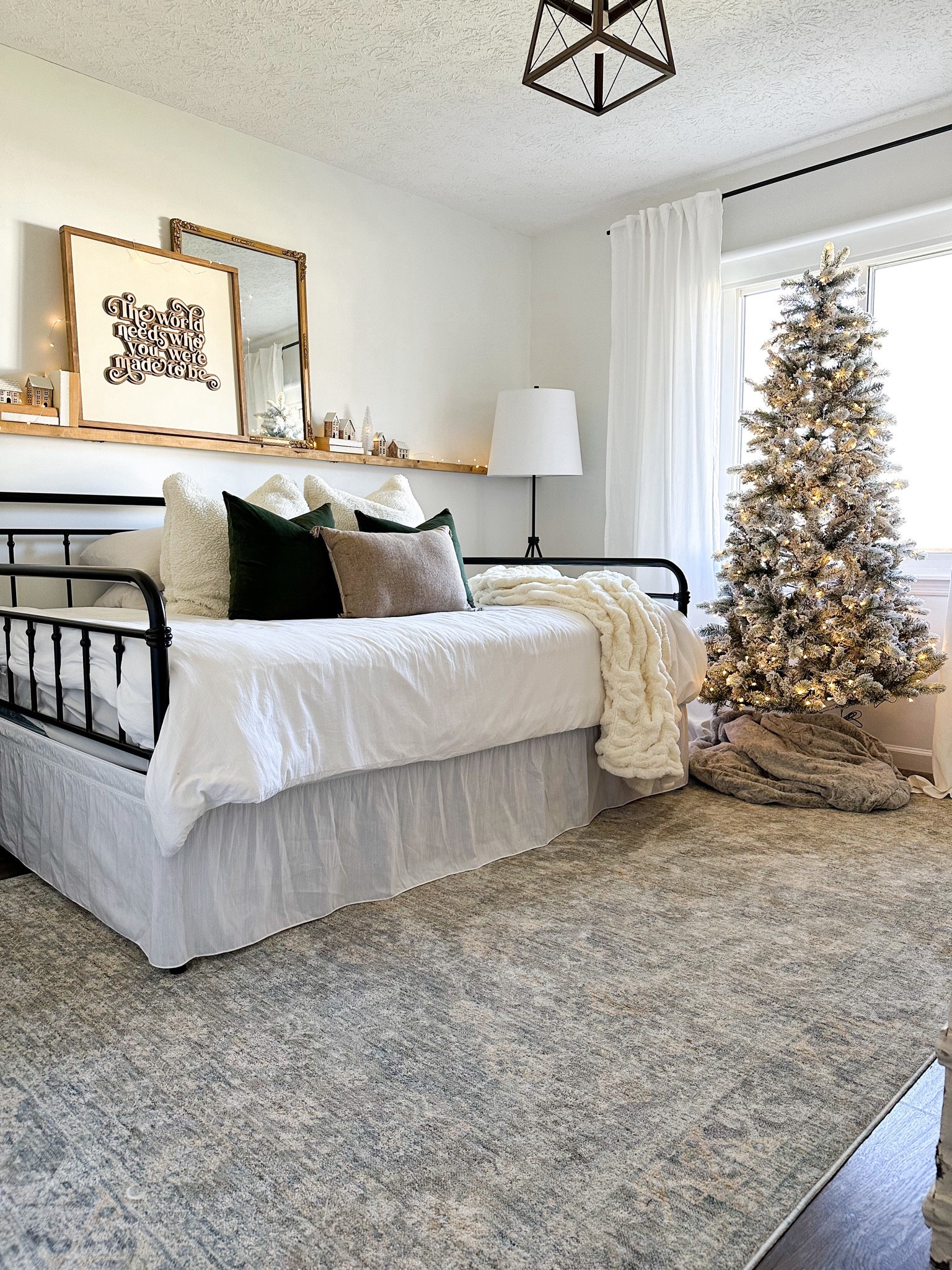 Get this gorgeous 6.5ft king of Christmas tree by Nov 27th when you order today! This is the 6.5 king flocked prelit tree 


Christmas decor. Flocked Christmas tree. Modern Christmas. Christmas bedroom. 

#LTKHoliday #LTKhome #LTKSeasonal