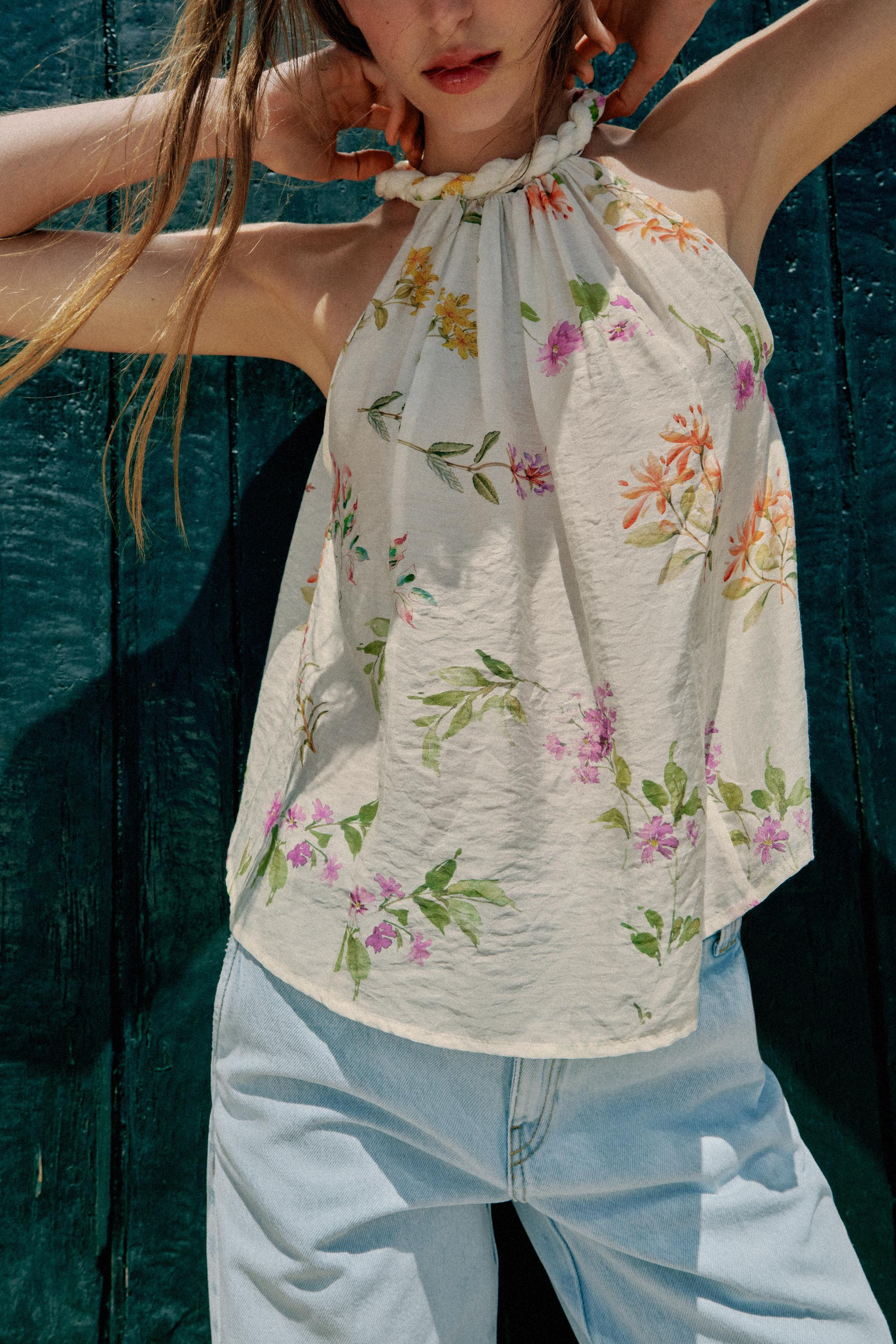 FLORAL PRINT HALTER TOP | Zara US