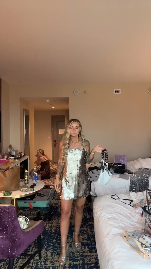 Gala OOTN 🪩

#LTKShoeCrush #LTKItBag #LTKPetite