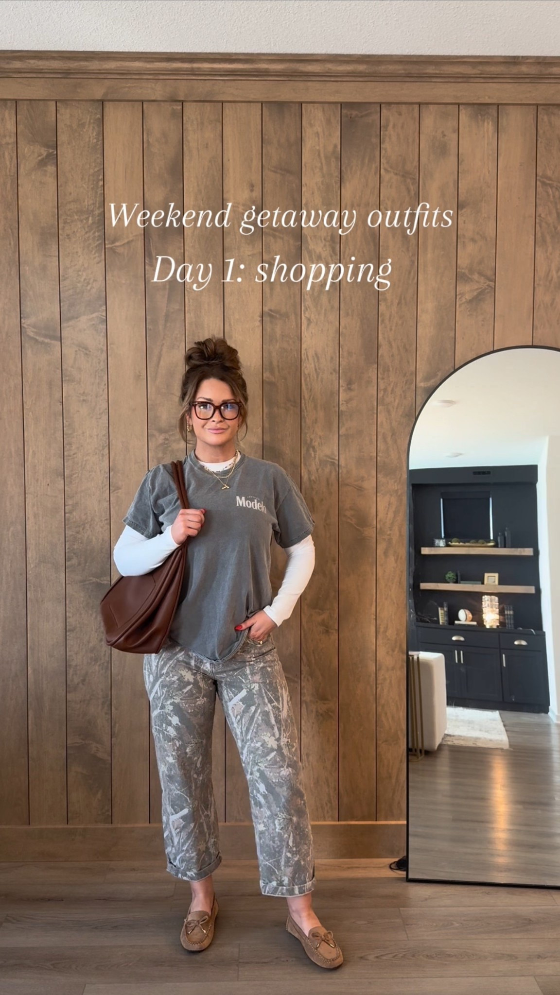 Weekend Getaway: Shopping outfit! Shirt is vintage so I’ve linked similar 🔗

#LTKootd #LTKSeasonal