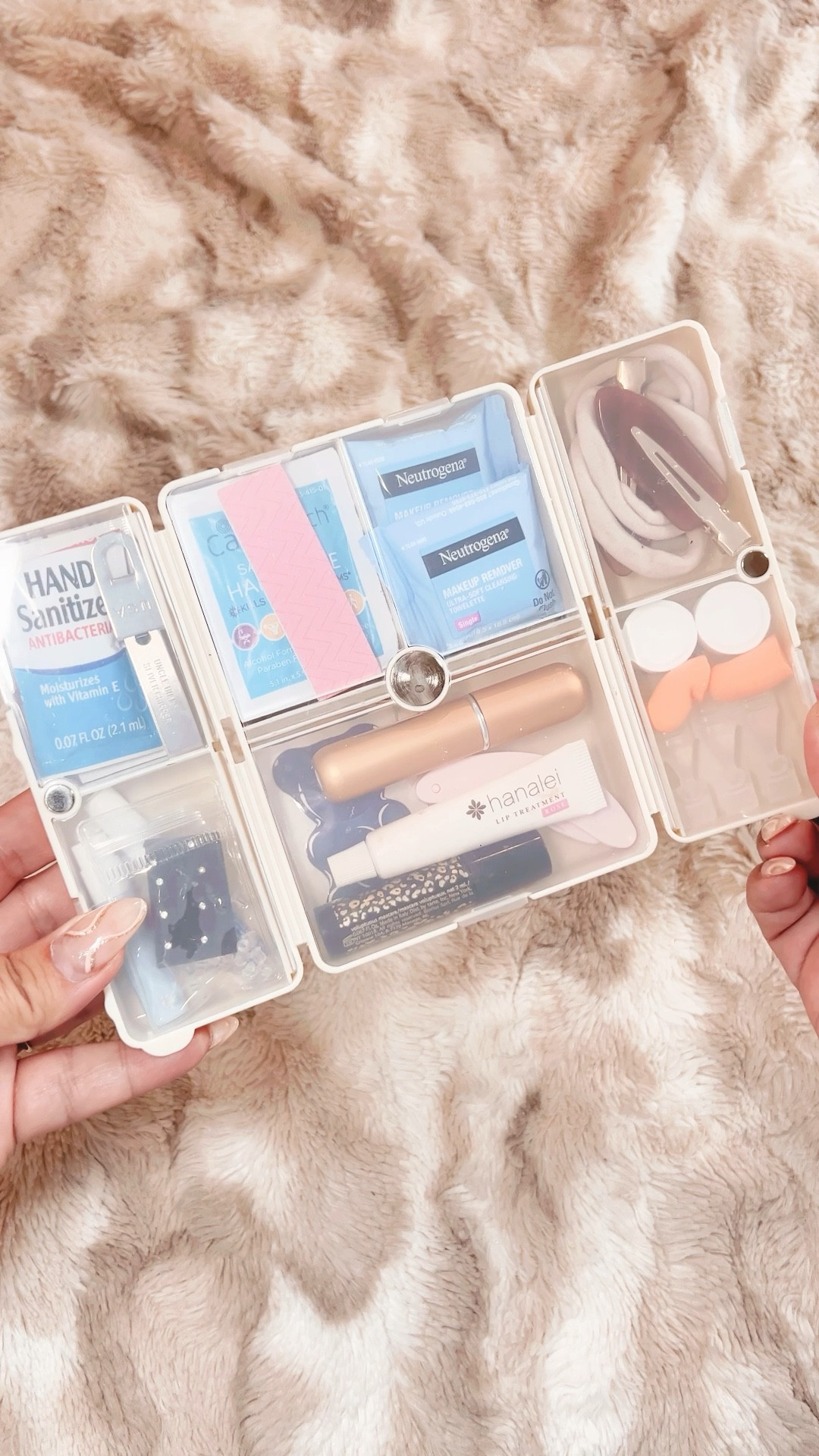 They call me the king queen on YouTube, because I love making a well executed kit. Sharing a sneak peek of one of my purse kits. 

#LTKtravel #LTKGiftGuide #LTKFind