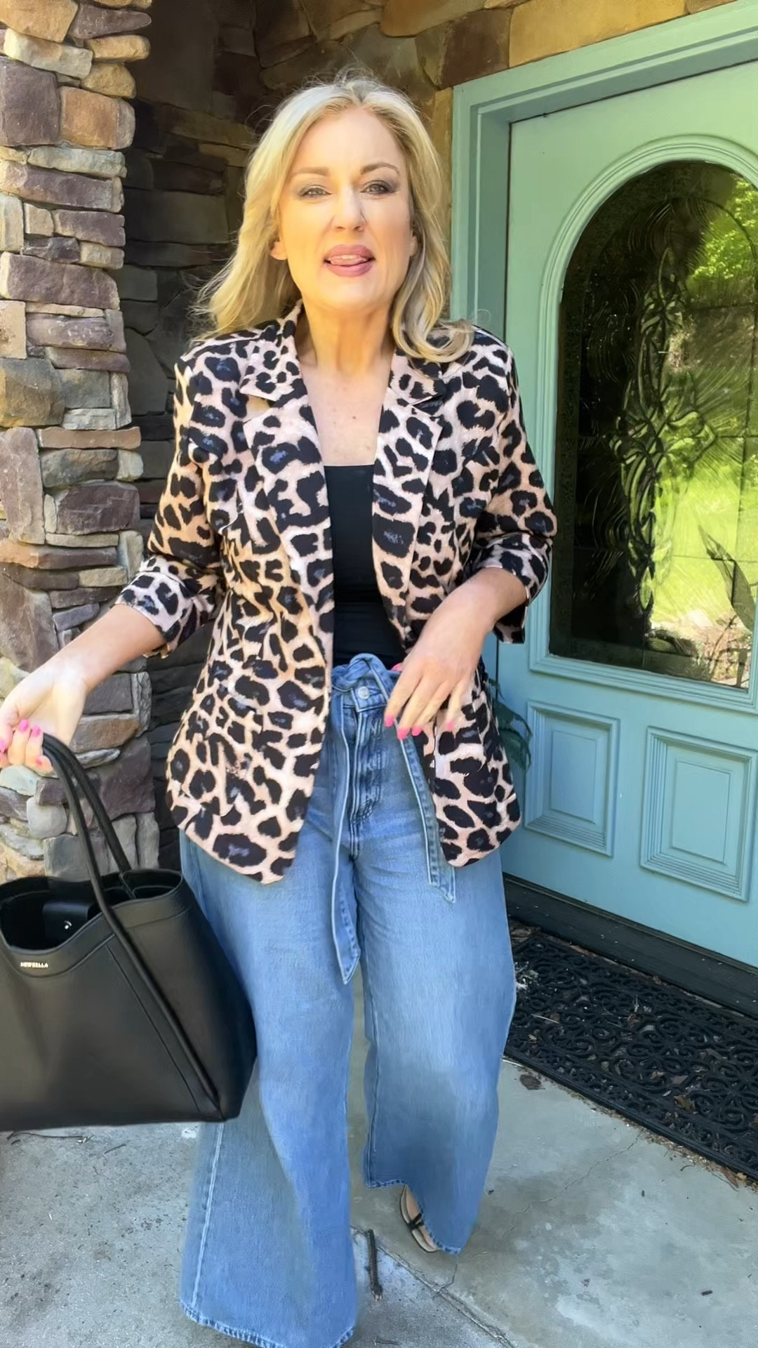 Belted palazzo jeans in regular or petite 

#LTKootd #LTKMidsize #LTKSaleAlert