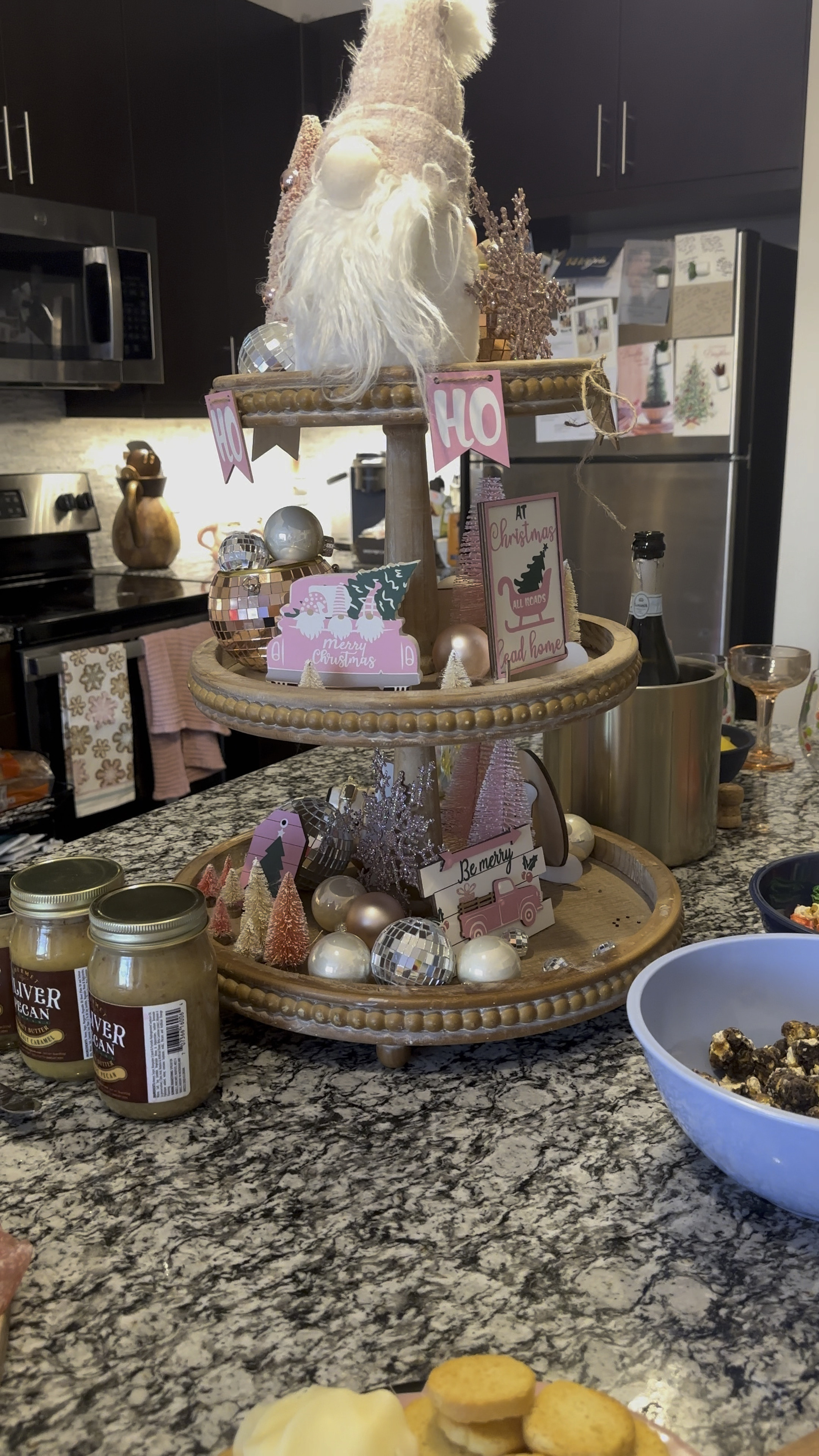 Love my 3 tier Christmas decor 💕 