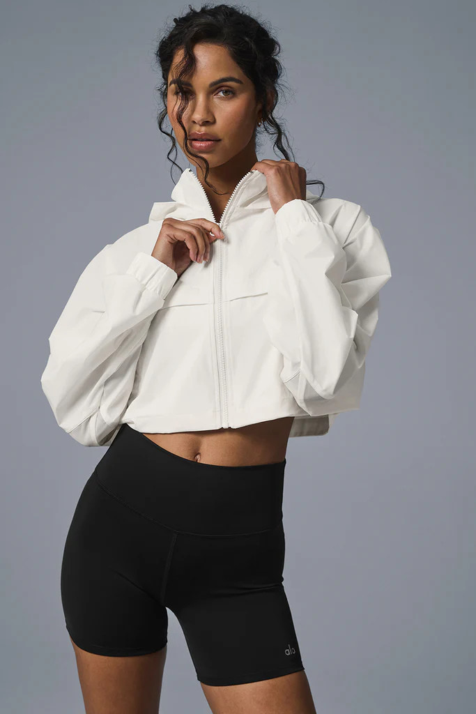 Cropped Playmaker Jacket | Alo Yoga (US)
