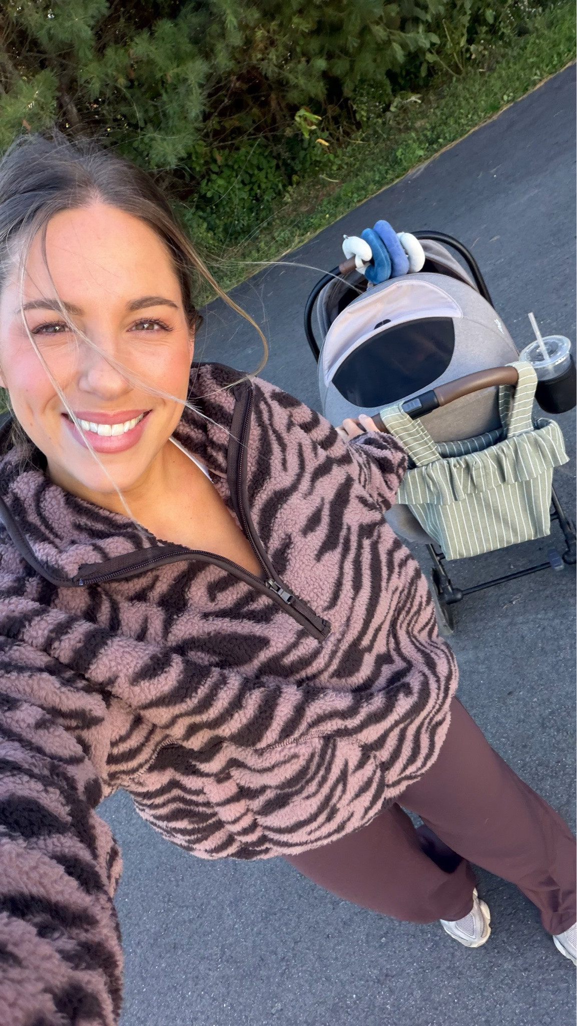 This Sherpa jacket from old navy has been absolutely perfect for the chilly mornings 🍂

Old navy, fall outfit inspo, Sherpa, mom life

#LTKActive #LTKmomlife #LTKdayinmylife
