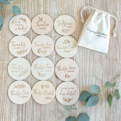 Wooden Keepsake Discs, Pregnancy Milestones | SpearmintLOVE