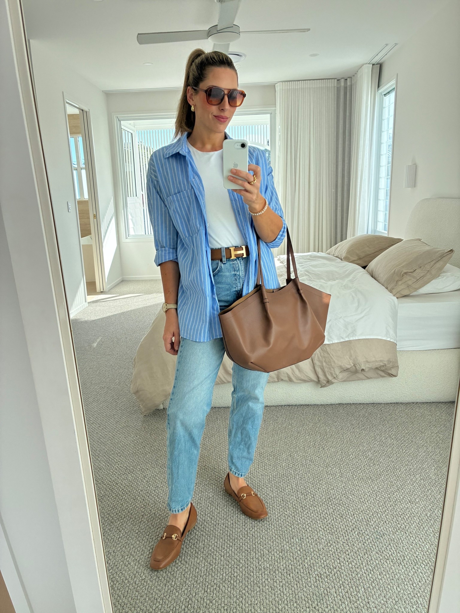 Casual but make it elevated 🤍
The easiest formula: great basics + a relaxed third piece + warm accessories.

#LTKaustralia