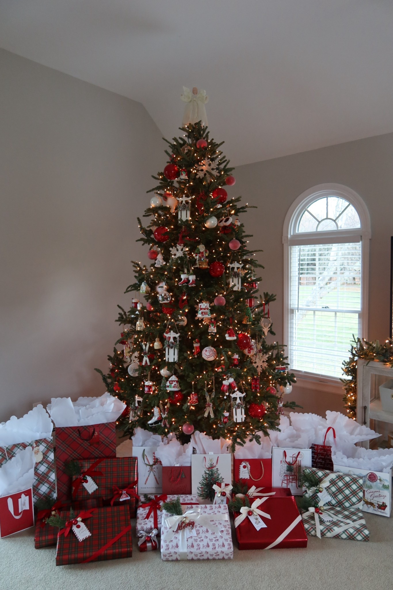 Christmas living room decor, Christmas decor on sale, holiday decor on sale

#LTKSeasonal #LTKSaleAlert #LTKHome