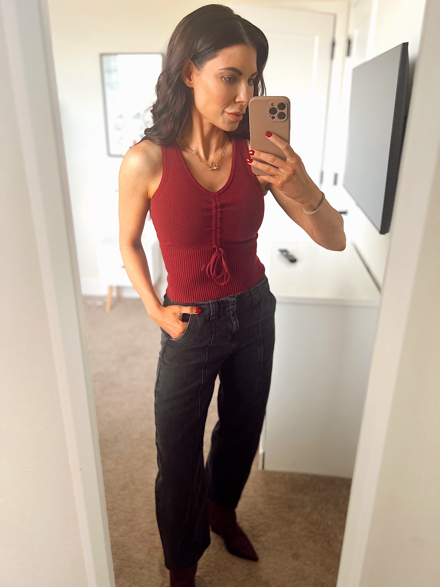 I love these wide legged baggy jeans with fitted top from Target! 


#target #targetstyle #sharemytargetstyle #baggyjeans #widelegjeans #christmasoutfit #tanktop #holidaystyle #holidayoutfit #jeans #target #ltksalesalert 

#LTKHoliday #LTKFindsUnder50 #LTKSaleAlert