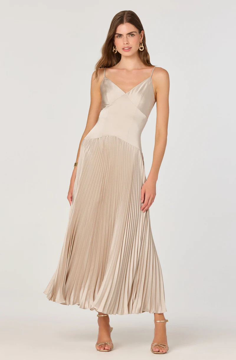 Pleated Drop Waist Maxi Dress - Champagne / M | ASTR The Label (US)