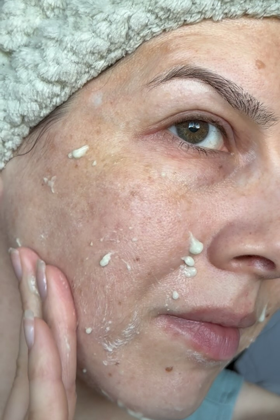 #ad | My skin has been loving the @beplain_global Triple Cleansing Method! 

Products:
💚 Mung Bean Cleansing Oil
💚 Mung Bean Milk Peeling Gel
💚 Mung Bean Cleansing Foam 

*PR/gifted

#LTKBeauty