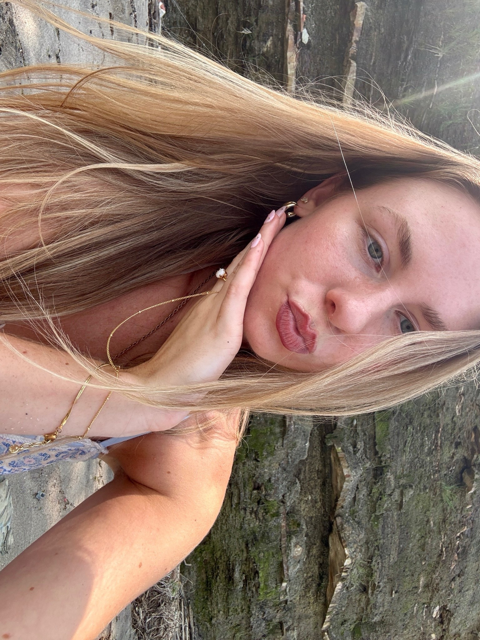 Beach hand jewelry 🫶🏻💫

#LTKdayinmylife #LTKPetite #LTKBeauty