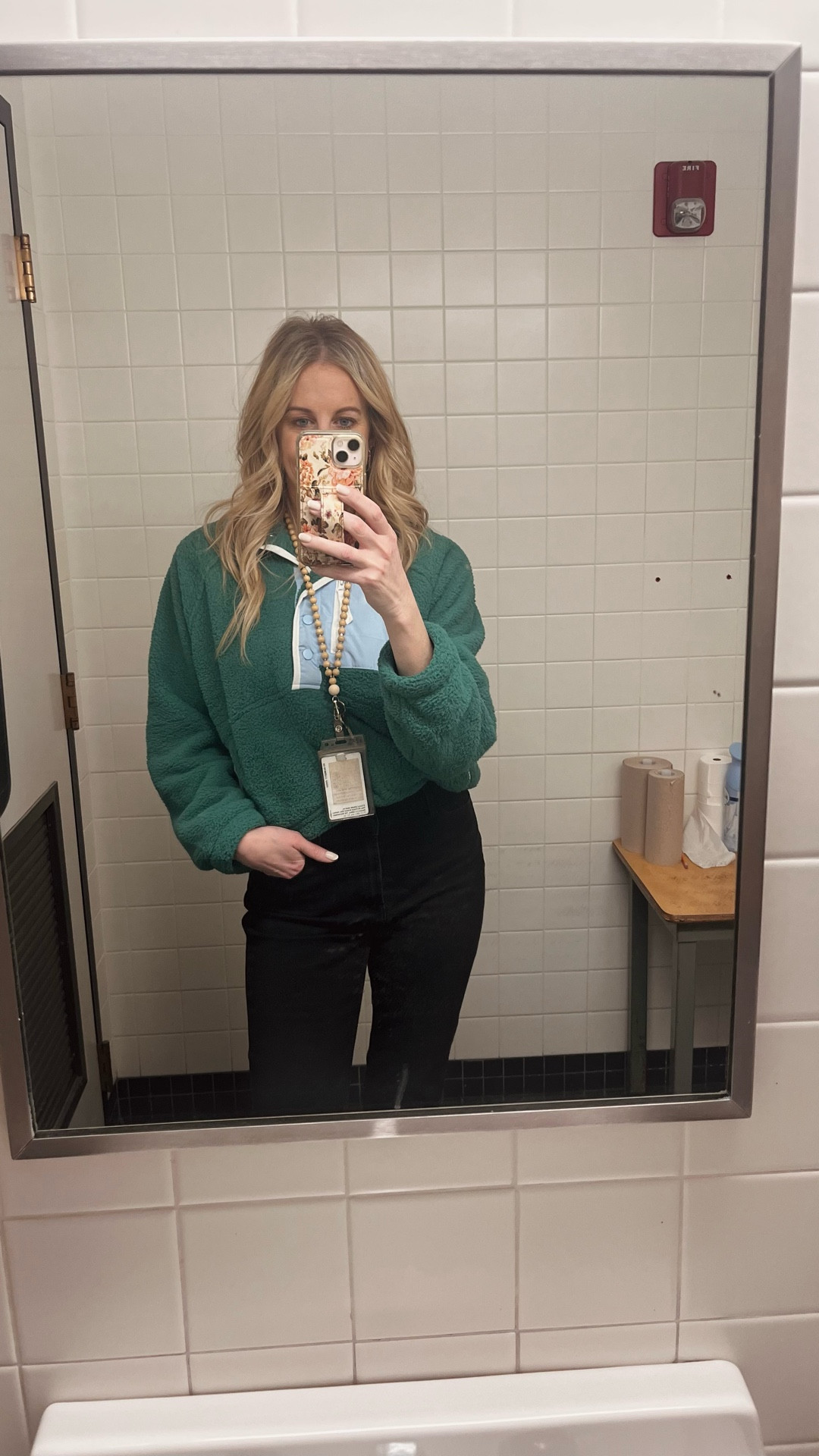 Keeping it casual today with the cozy fleece. This comes in so many fun color combinations !

#LTKFindsUnder50 #LTKTall #LTKootd