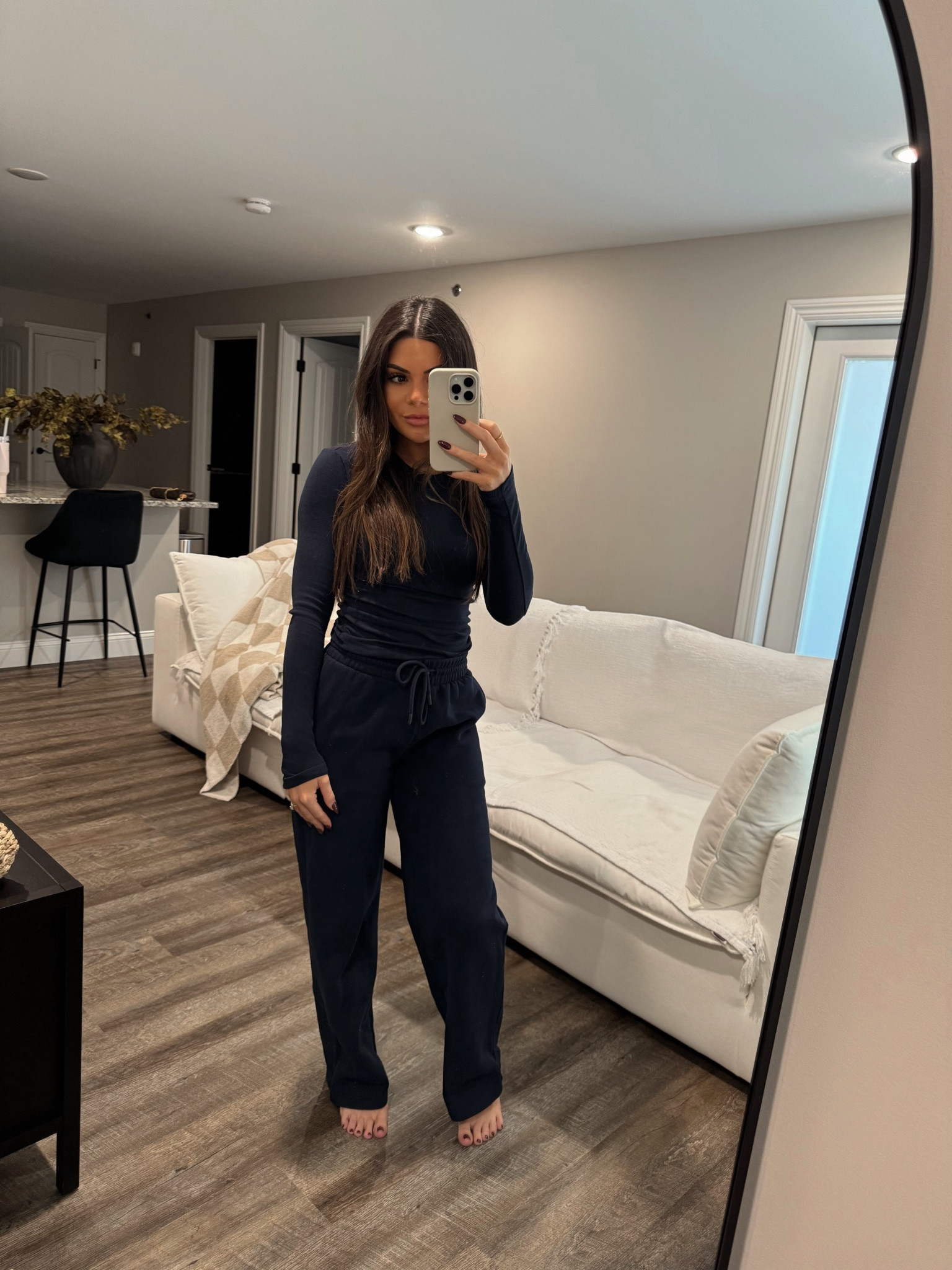 Aritzia sweats, Aritzia sweatfleece, Aritzia cozy fleece boyfriend basic wide sweatpant, matching sweat outfit, matching set, fall matching sweatset, Aritzia admiral