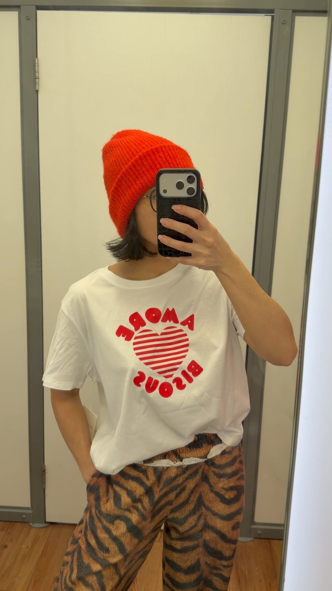 Cute Parisian inspired Valentine’s Day tee Walmart! Under $10! 

#LTKFindsUnder50 #LTKPetite #LTKootd