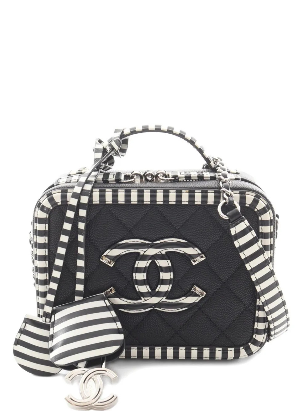 CHANEL Pre-Owned 2019 CC Filigree stripes shoulder bag - Black | Farfetch Global