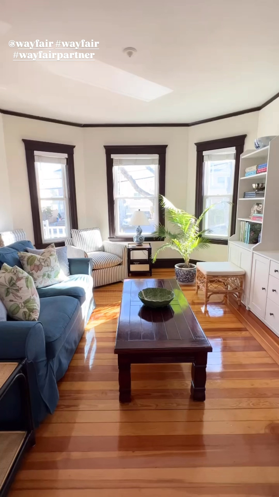 Having just moved we are very much still settling in, but this space was in great need of a rug to tie everything together. When I saw this neutral 6x9 area rug with the gorgeous basketweave detail on Wayfair, I knew it was just what I needed. And on sale for under $150! Wayfair really did have just what I needed. @wayfair #wayfair #wayfairpartner