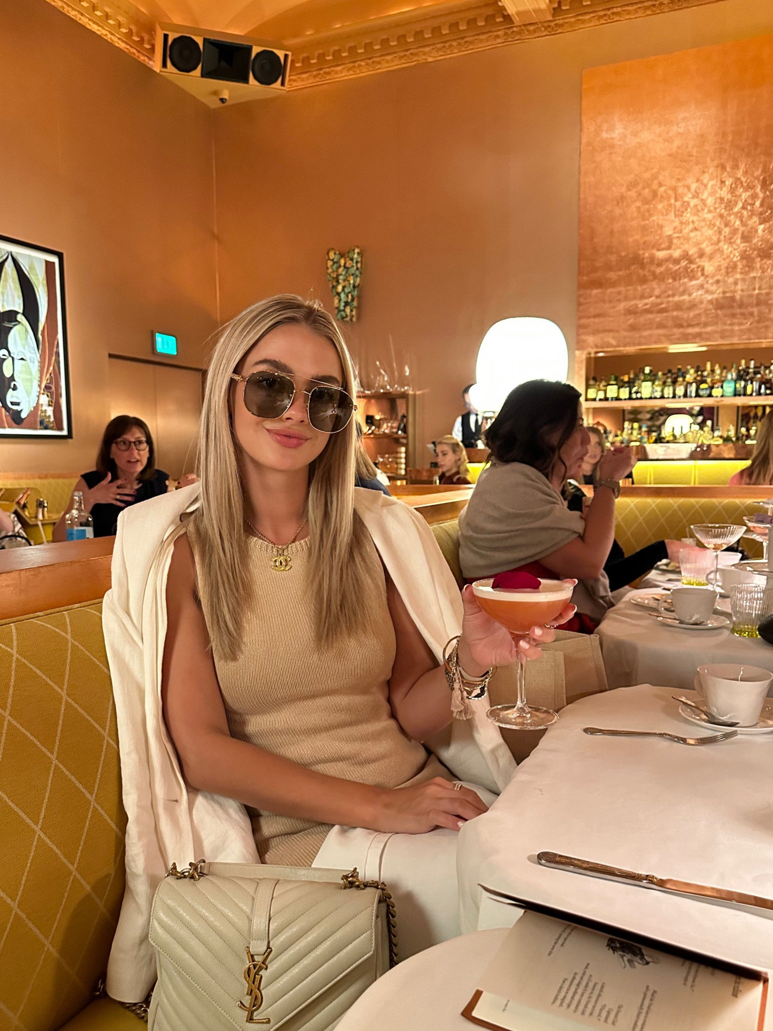 London Tea Time 🇬🇧 🫖  obsessed with this neutral color knit dress I’m wearing here! Use my code LINDSAY20 for a discount off 525 America site  xx 

#LTKstyletip #LTKtravel #LTKsalealert