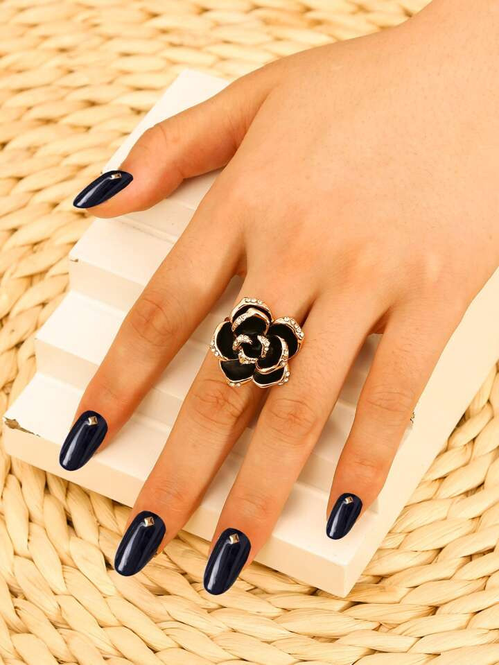 Rhinestone Flower Design Ring | SHEIN