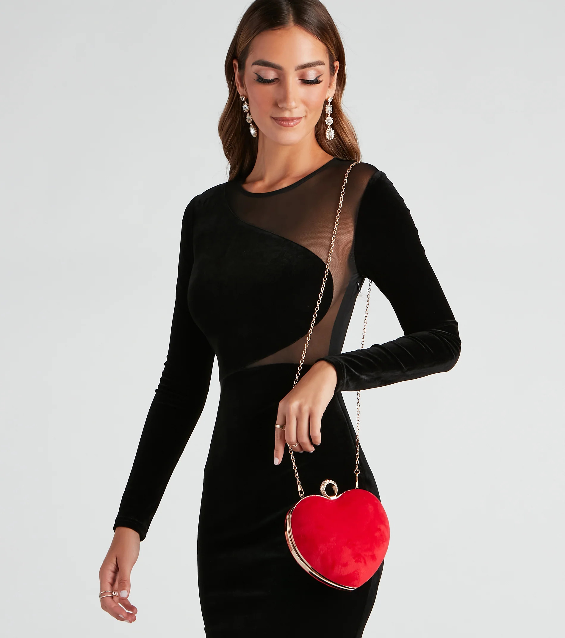 Love For Luxe Velvet Heart Clutch | Windsor Stores